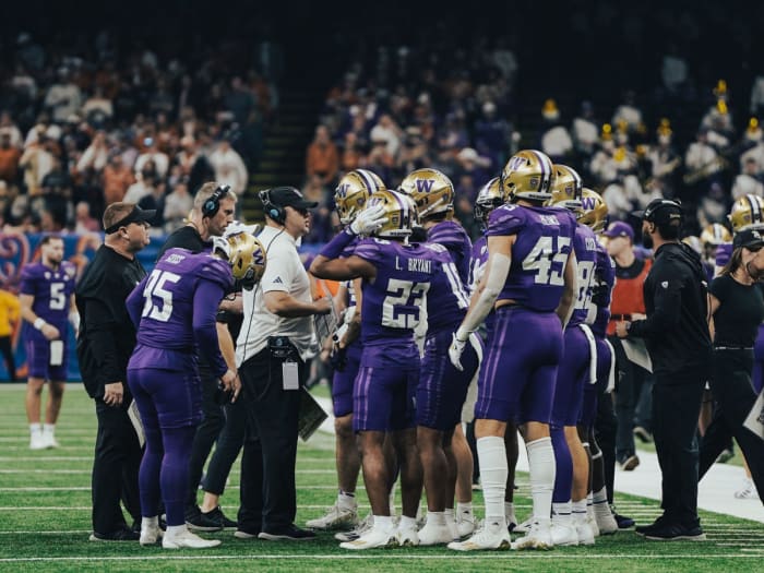 Leroy Bryant (23) prepares to go on the field for kickoff coverage in the Sugar Bowl.